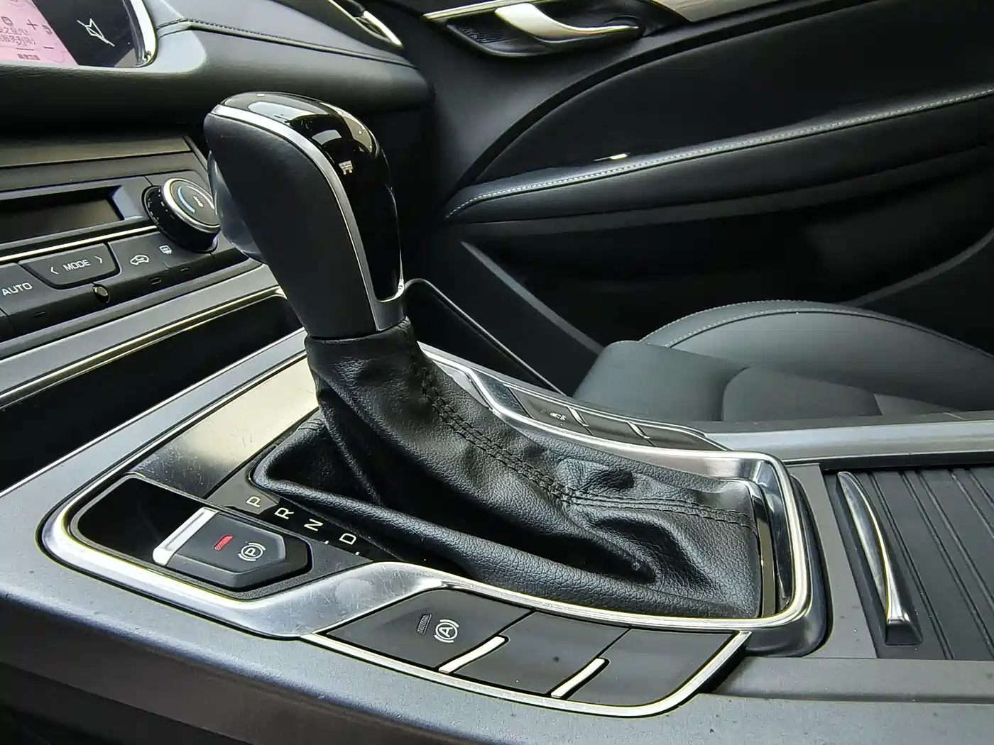 GEELY AUTOMOBILE EMGRAND