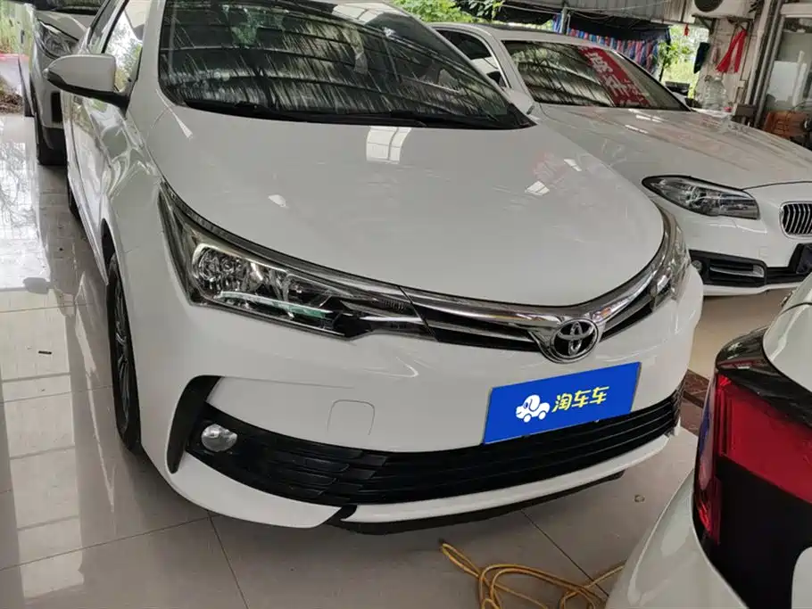 Toyota Corolla 2017 Facelift 1.2T S-CVT GL-i фото 2