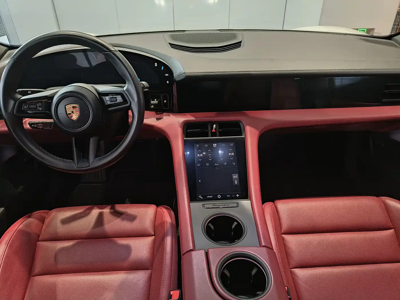 Porsche Taycan 2020 Taycan фото 8