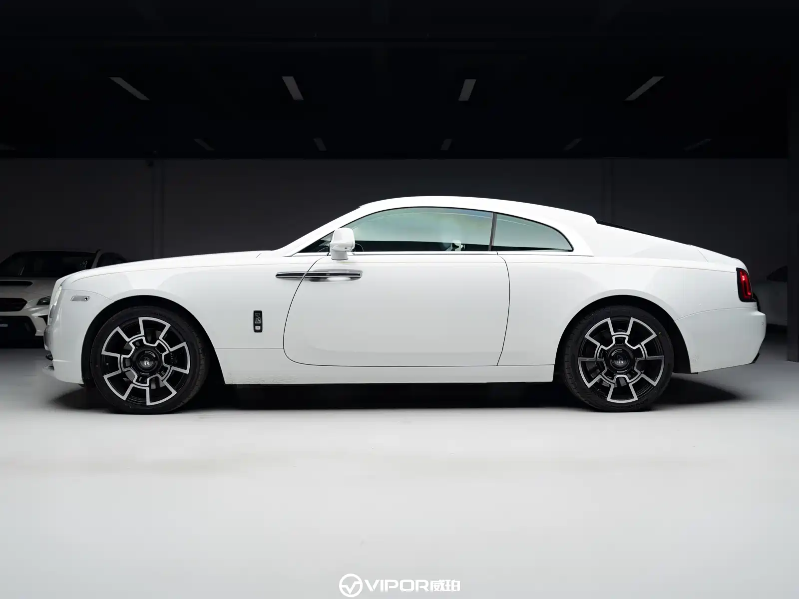 Фото 5 - Rolls-Royce Wraith