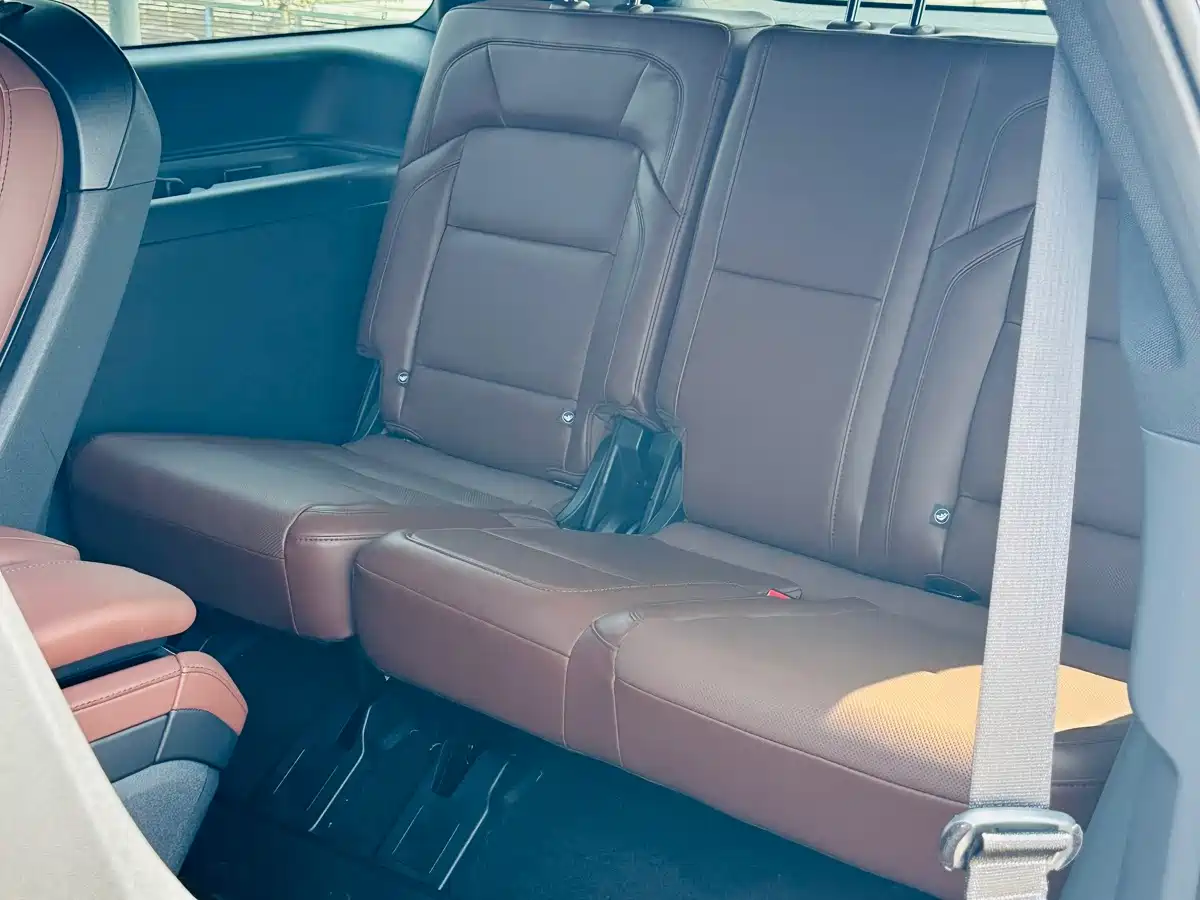 Фото 29 - Lincoln Navigator