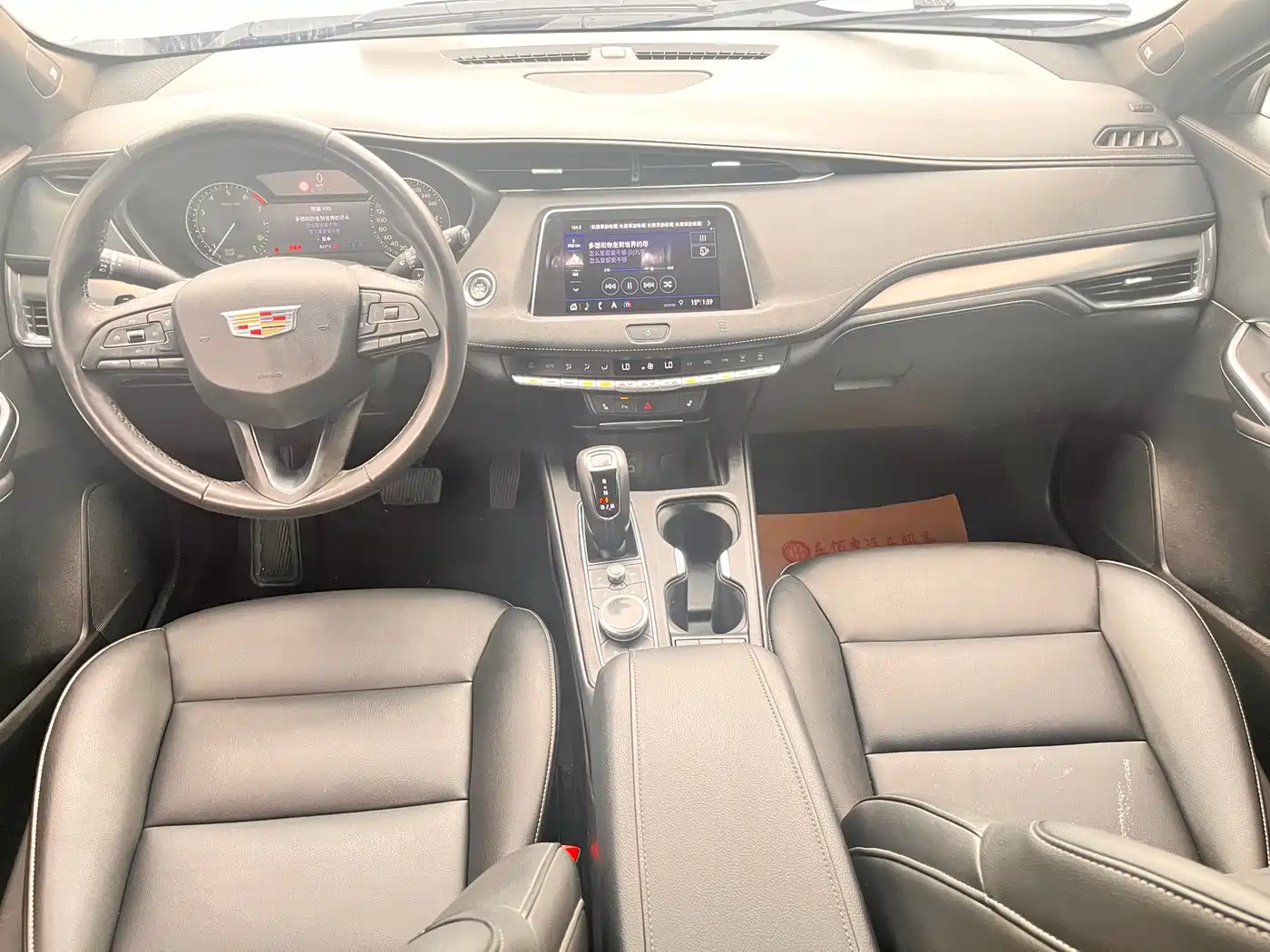 Cadillac XT4 2018 28T FWD Leading Edition фото 5