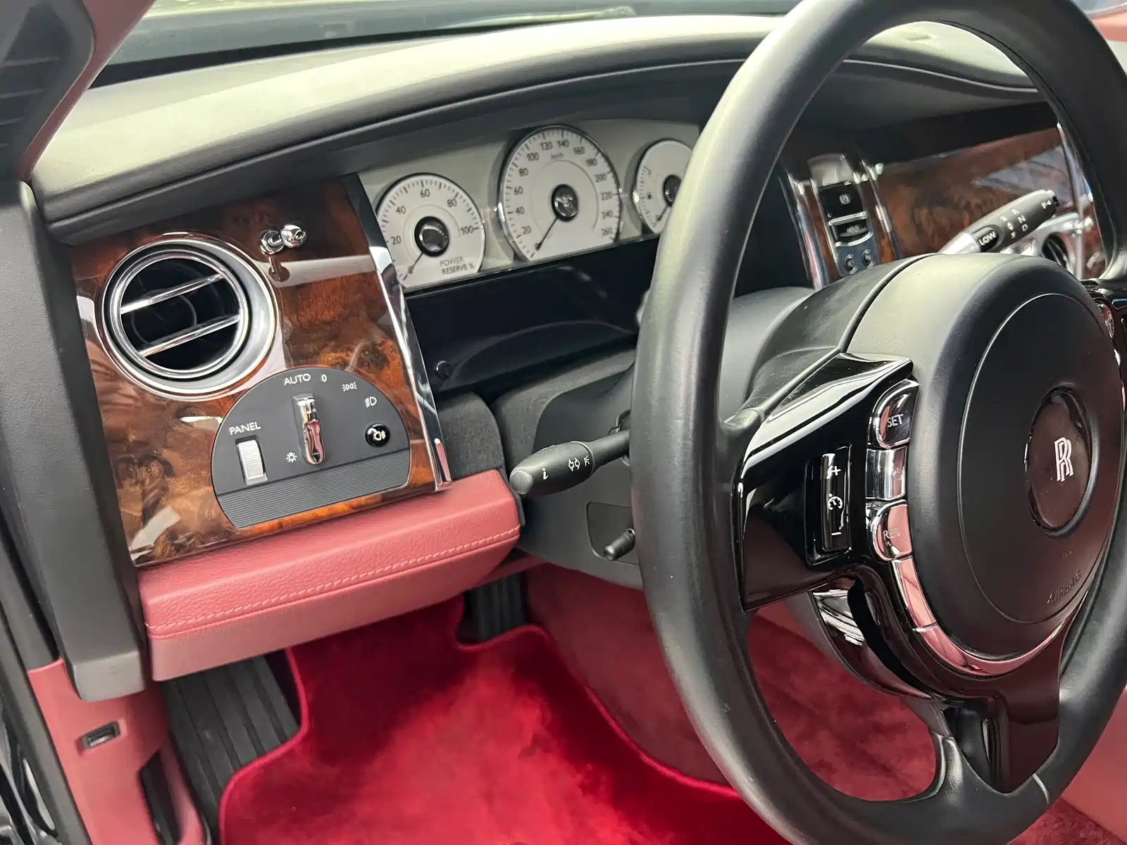 Фото 15 - Rolls-Royce Ghost