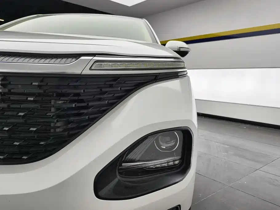 Baojun RM-5 2021 2019 1.5T CVT 24-hour Online Elite 6-seater