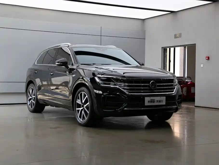 Volkswagen Touareg 2024 2023 3.0TSI R-Line Classic Sports Package