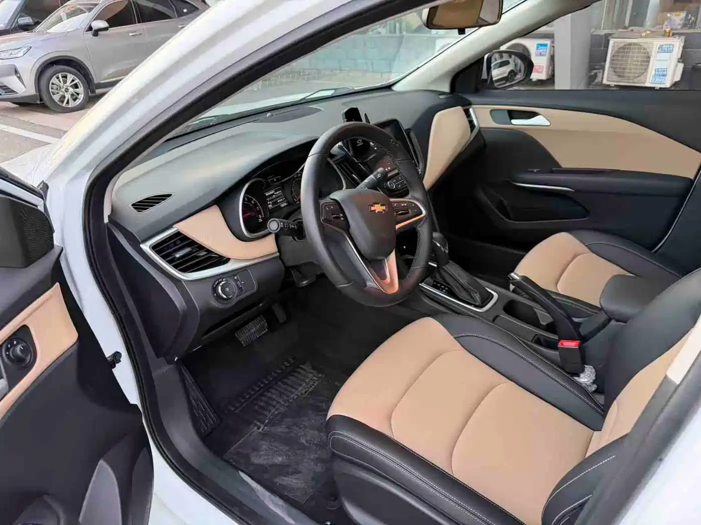 CHEVROLET CRUZE