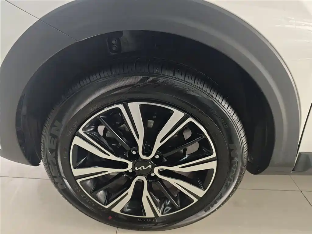 Kia KX1 2021 1.4L CVT Sunroof Version фото 16