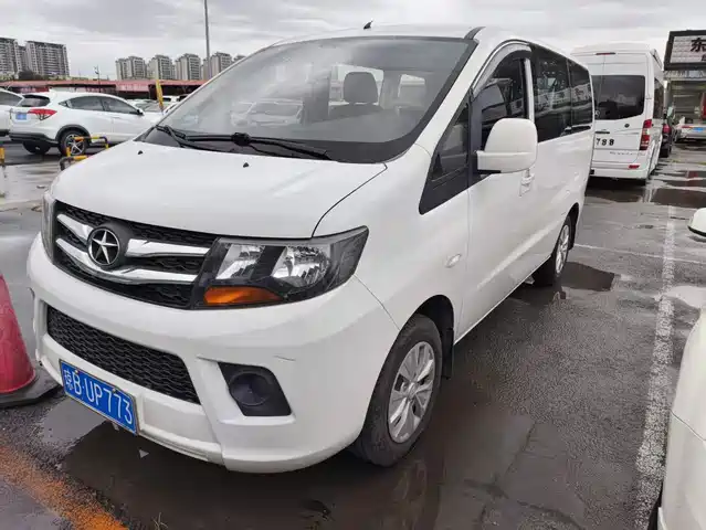  JAC Refine JAC Refine M3 2015 Maker Edition 1.6L Luxury
