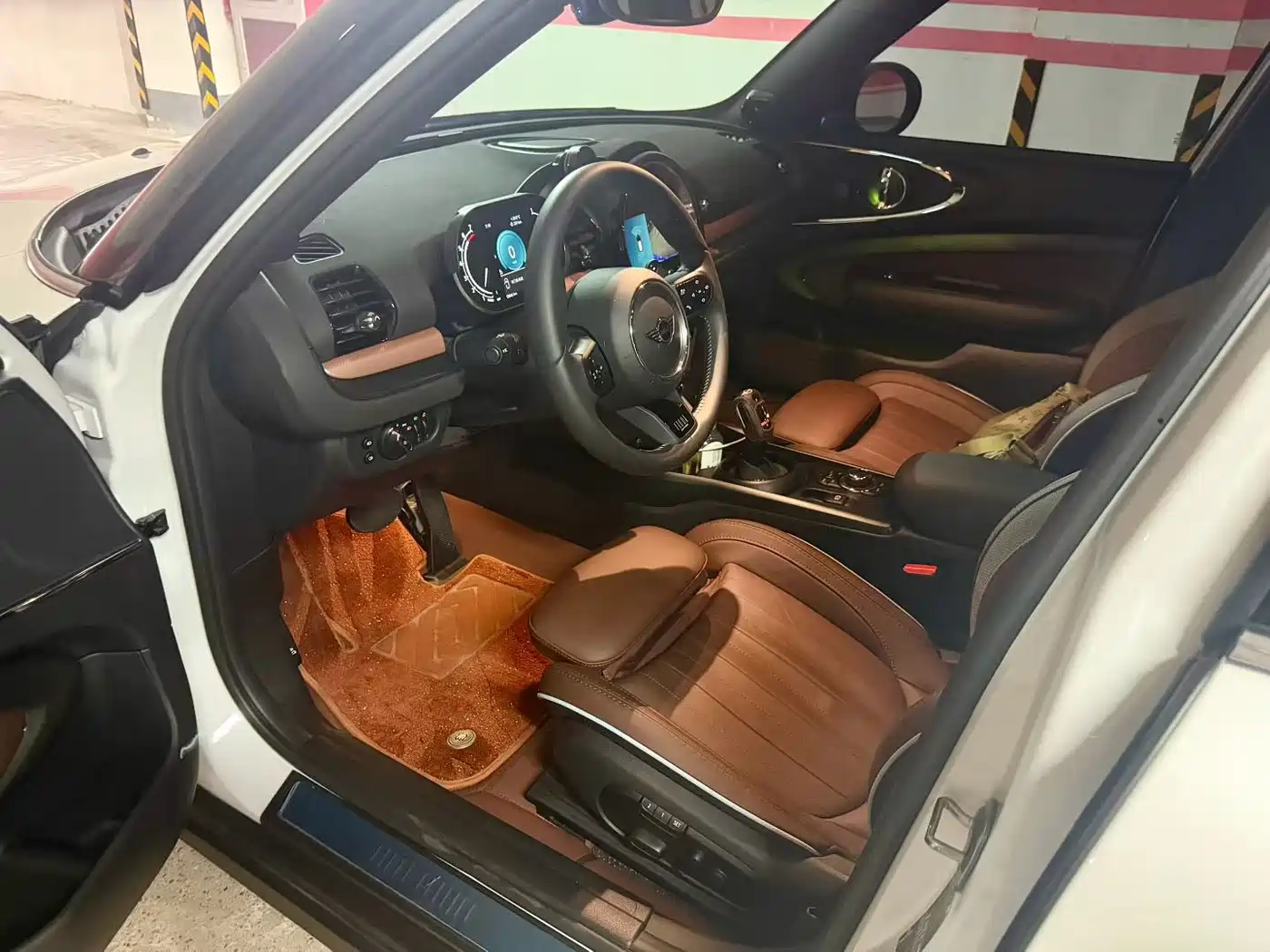 MINI CLUBMAN 2024 2023 Final Edition The Last Gentleman Commemorative Edition