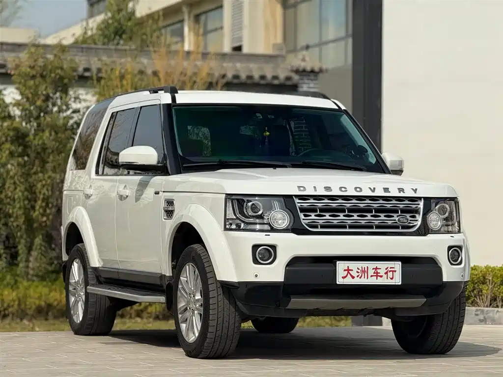 Land Rover Discovery 2015 3.0 SDV6 HSE Diesel фото 3