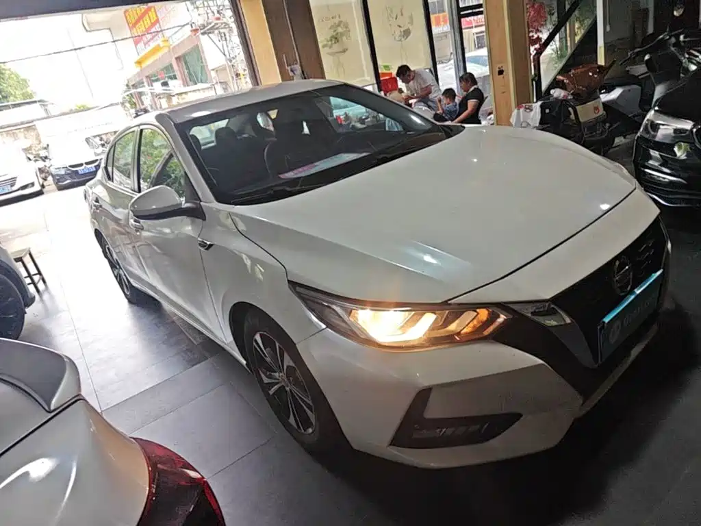 Фото 4 - Nissan Sylphy