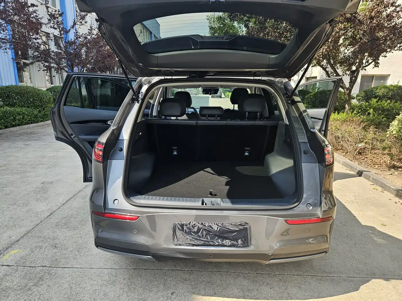 Фото 14 - Geely Galaxy Galaxy E5