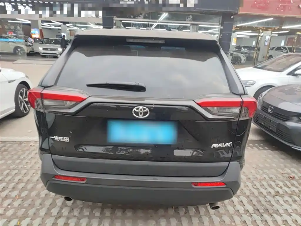 Toyota RAV4 Rongfang 2021 2.0L CVT 2WD Urban фото 6