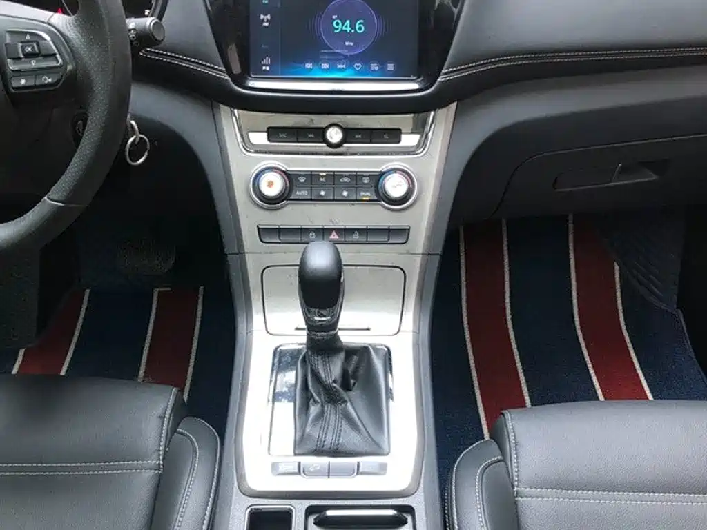 MG Roewe RX5 2017 2017 20T Automatic Luxury Edition