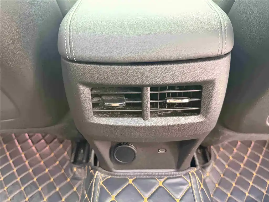 Cadillac CT5 2024 28T Luxury Model Pro фото 18