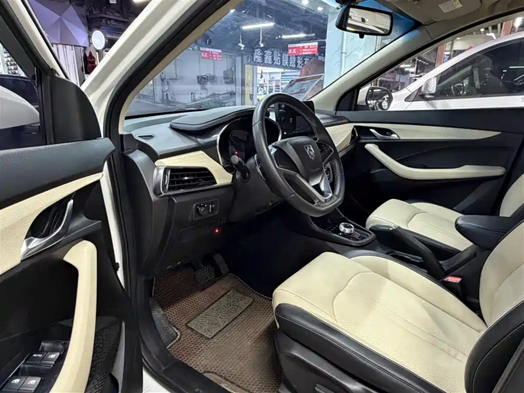 Baojun 360 2018 2018 1.5L Automatic Luxury (China V)