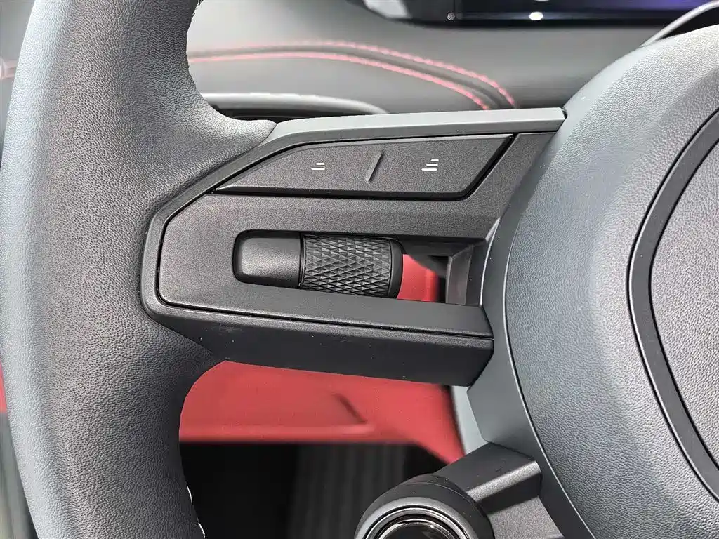Xiaomi Auto Xiaomi SU7 2024 AWD Extended Range Advanced Smart Driving Max Edition фото 4