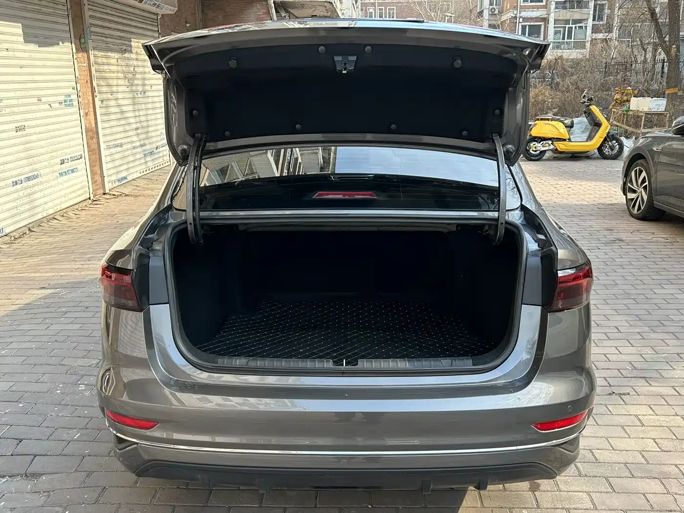 GEELY AUTOMOBILE EMGRAND