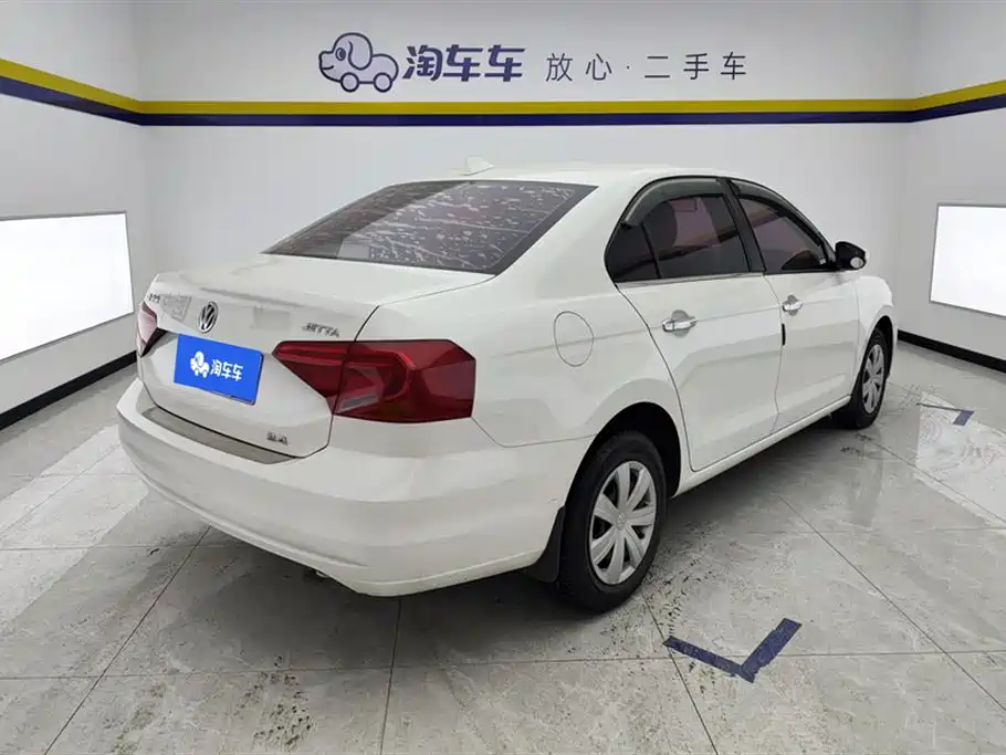 Volkswagen Jetta 2017 1.4L Manual Fashion фото 3