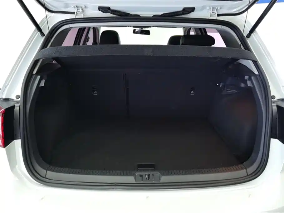 Volkswagen Golf 2018 230TSI Automatic Comfort фото 4