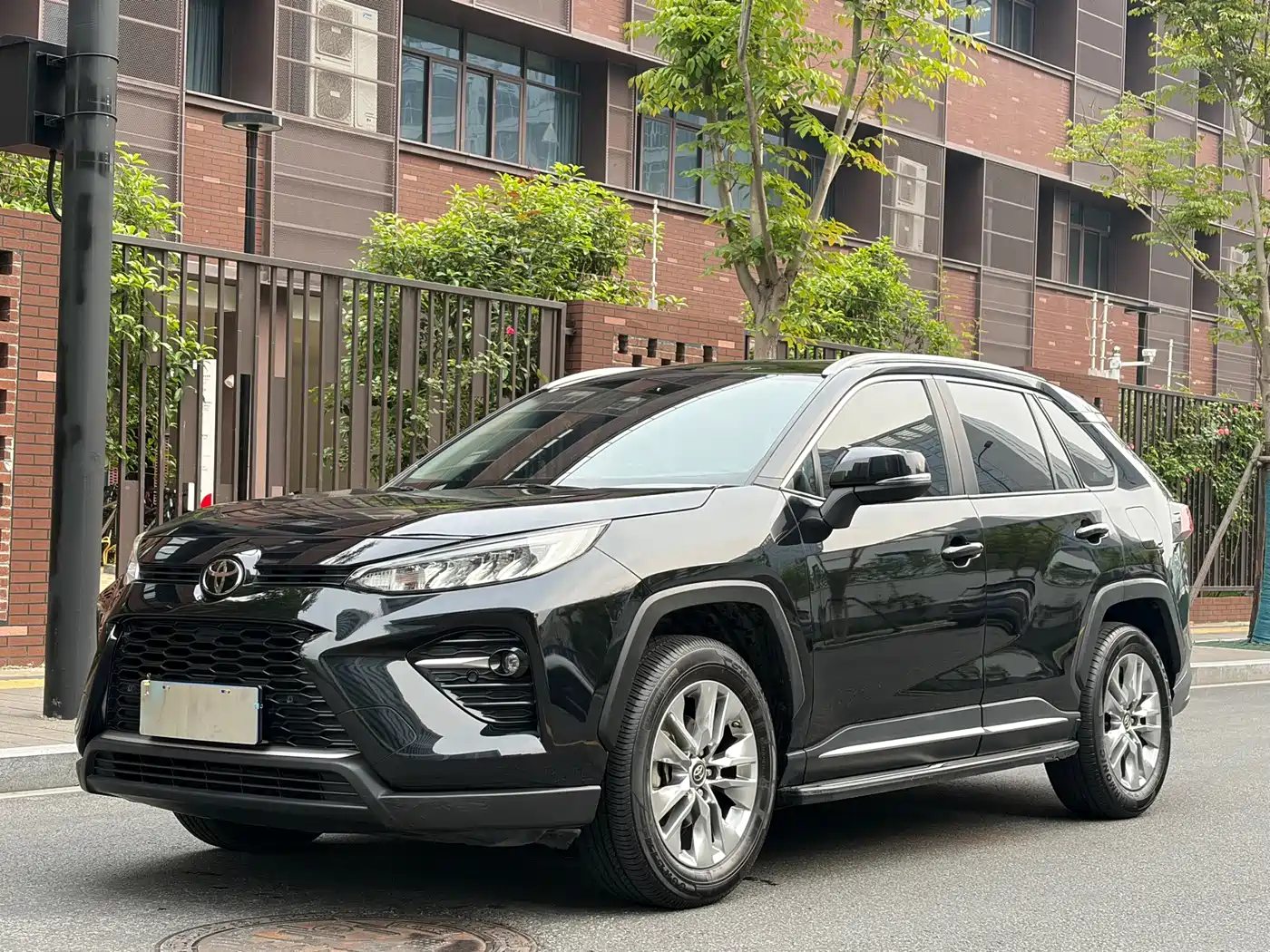 Toyota Wildlander 2020 2.0L CVT AWD Luxury Edition