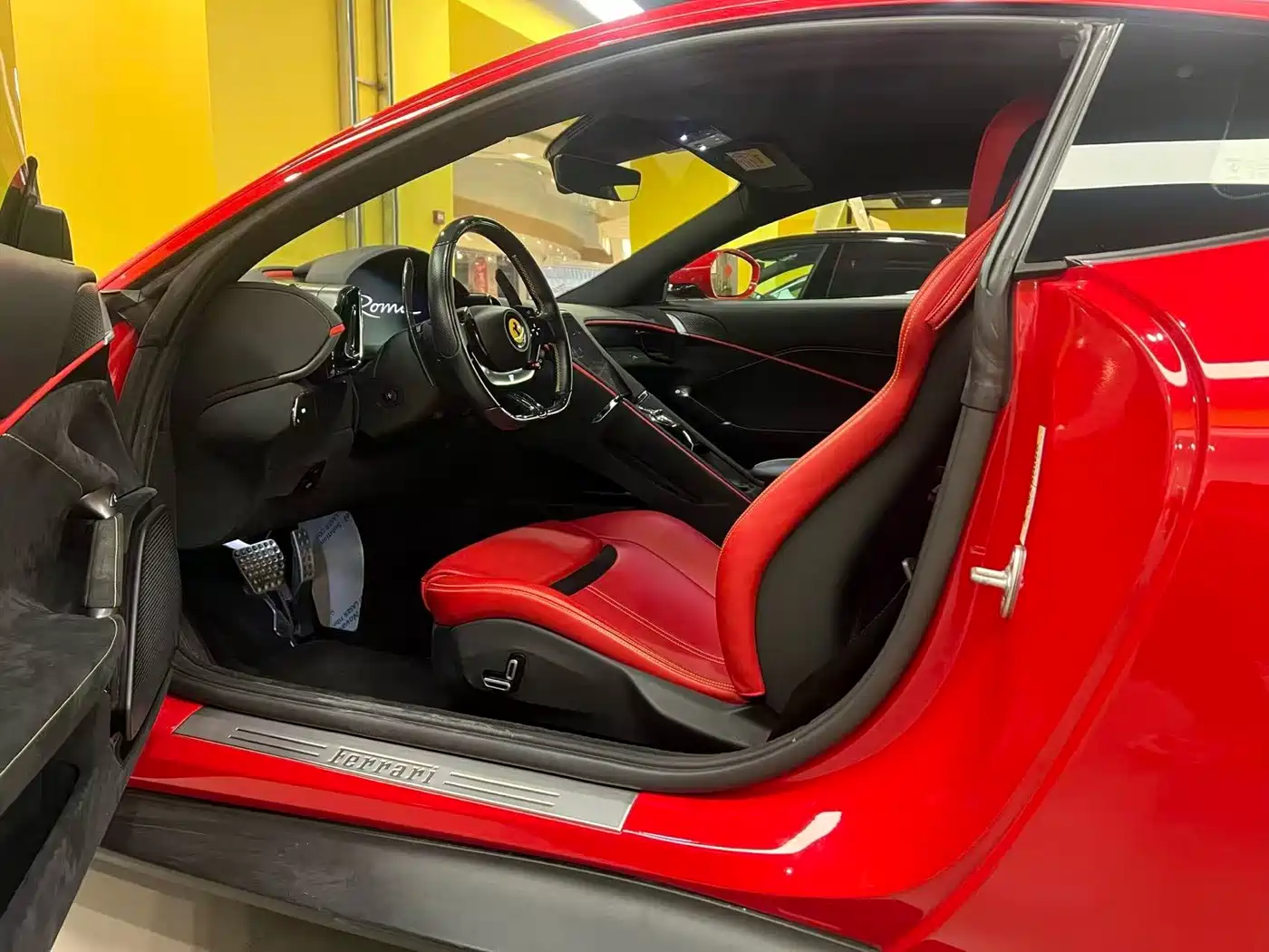 Ferrari Roma 2021 2020 3.9T V8