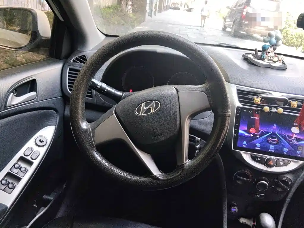 Hyundai Reina 2016 2014 Model 1.4L Automatic GLX
