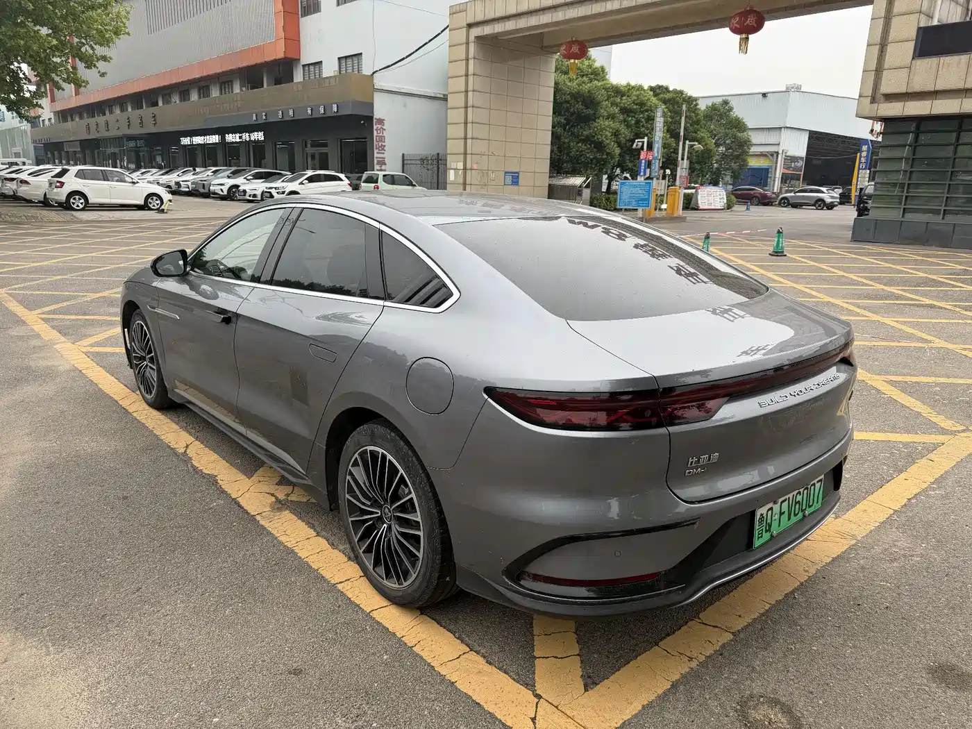 BYD HAN
