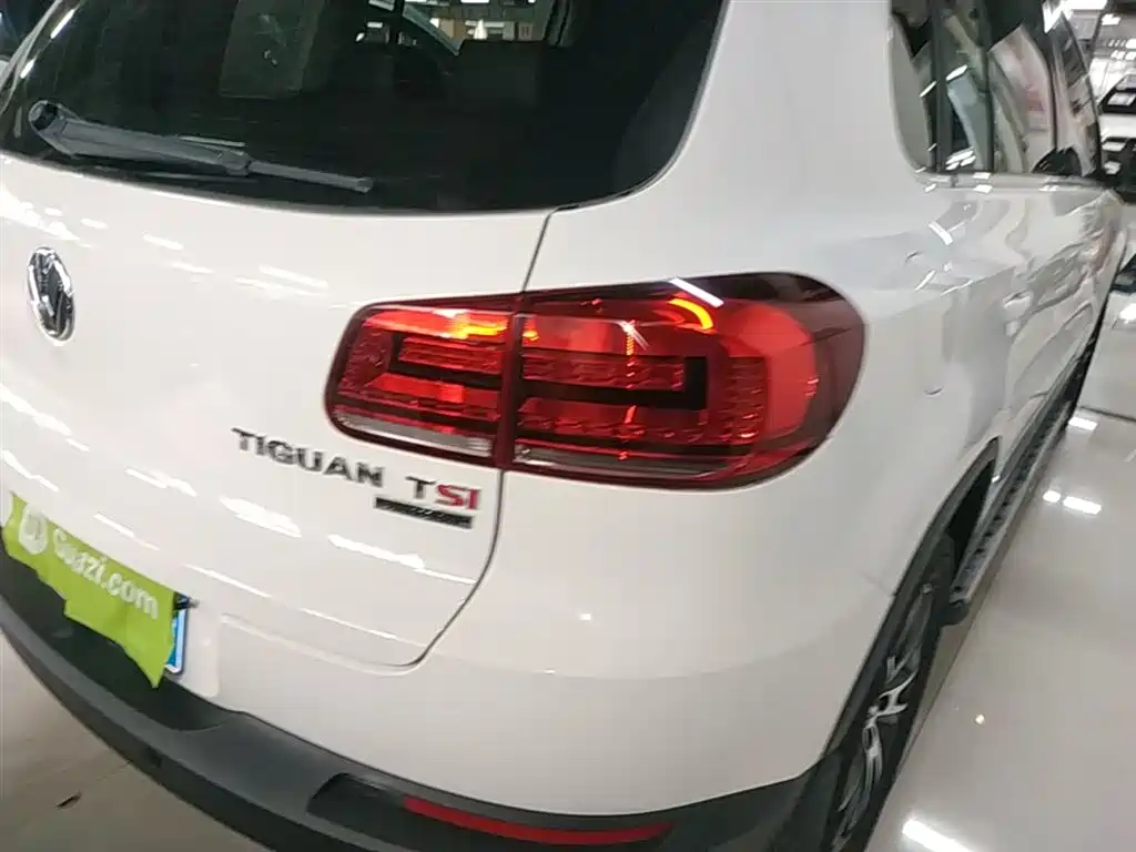 Volkswagen Tiguan 2013 1.8TSI Auto 4WD Luxury фото 8