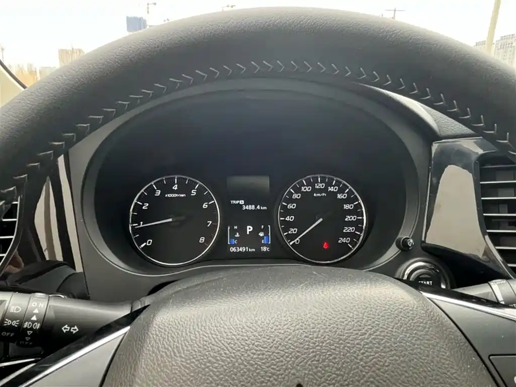 Mitsubishi Outlander 2020 2.0L 2WD Premium 5-seater фото 6