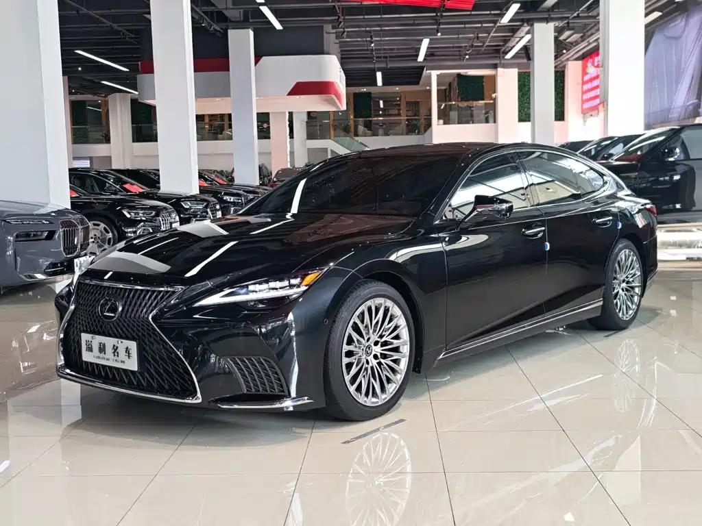 Фото 5 - Lexus LS