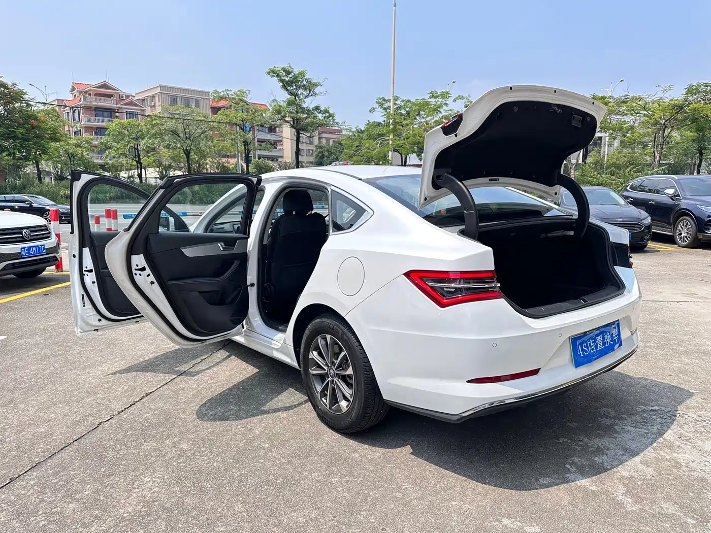 BYD Qin Pro New Energy 2020 2019 DM Super Edition 1.5TI Automatic Smart Connected Jin Xuan Type China VI