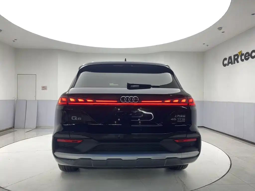 Audi Q6 2025 2024 45 TFSI quattro Qi Yun Yu Lin Package 6-seater