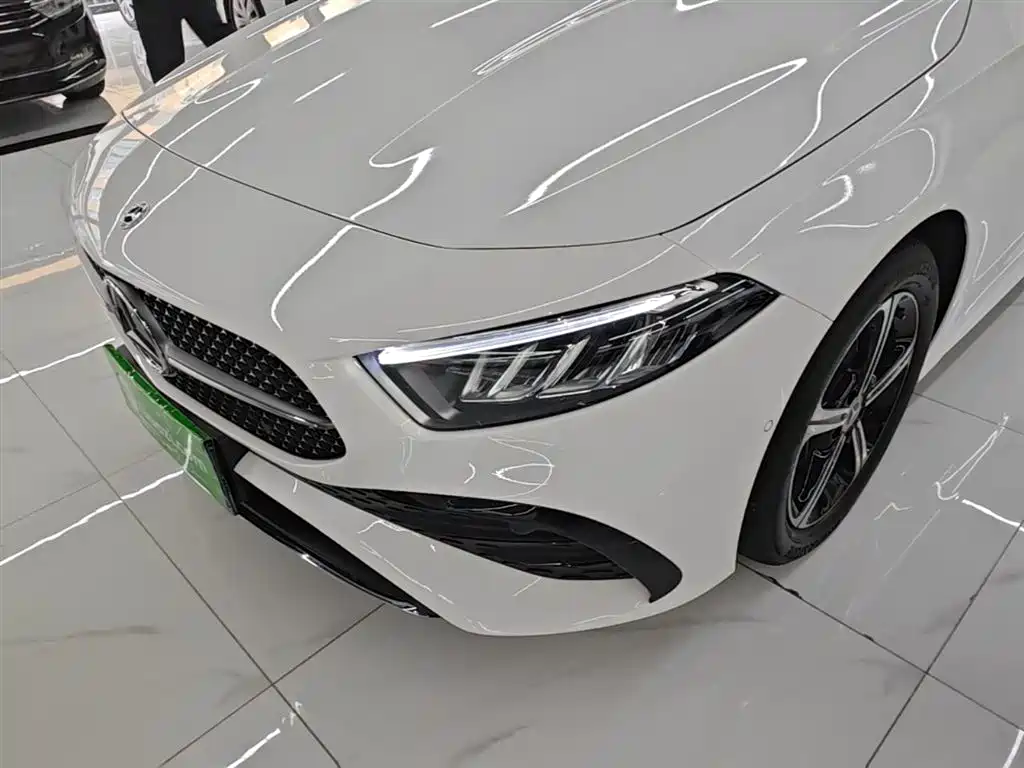 Mercedes-Benz A-Class 2023 A 200 L Fashion фото 24