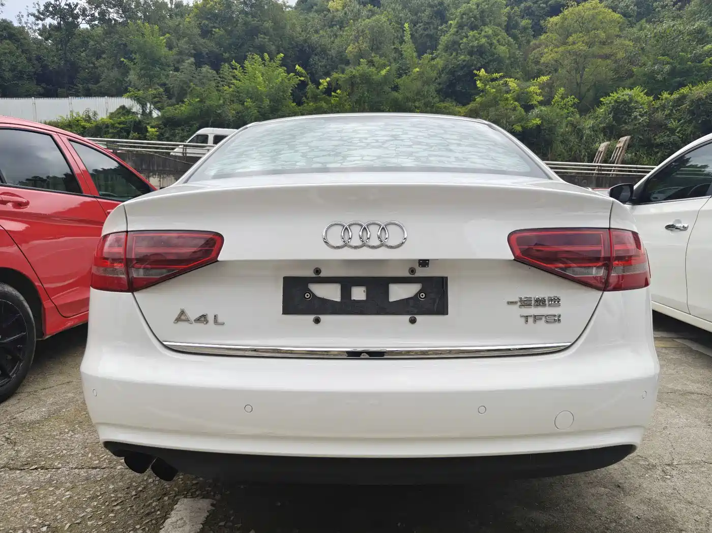 Фото 8 - Audi A4L