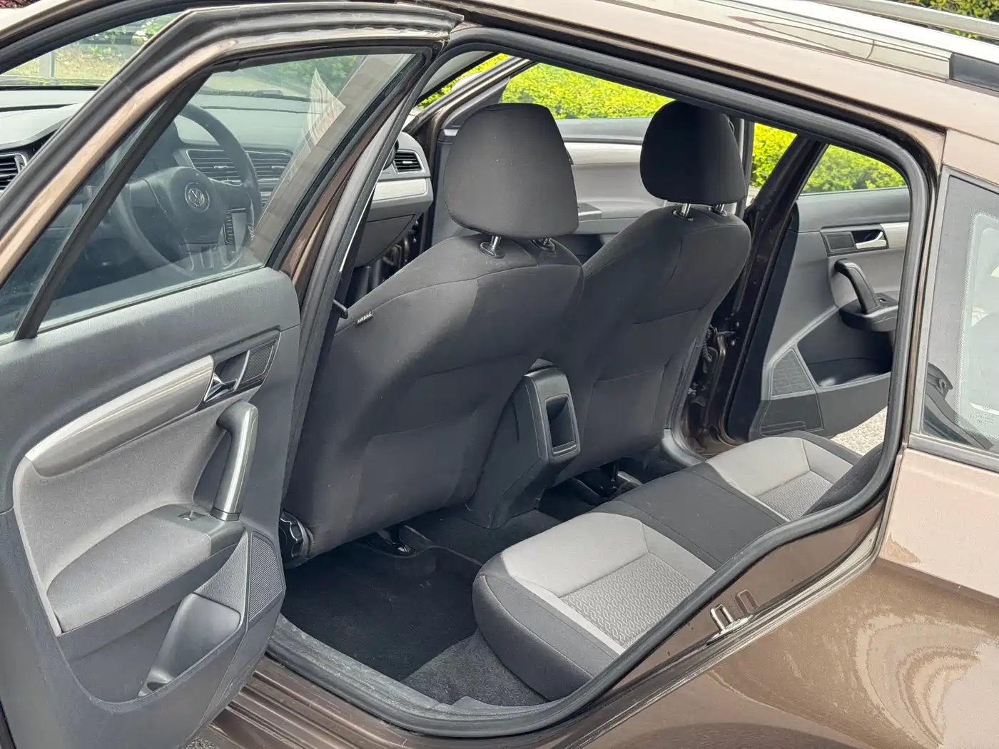 Volkswagen Lavida Tour 2013 1.6L Automatic Trend Style фото 15
