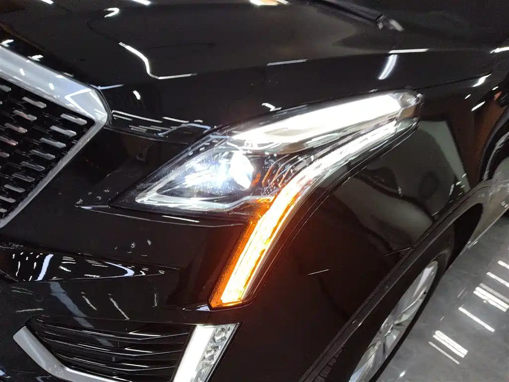 Cadillac XT5 2023 2.0T 2WD Fashion Edition фото 19