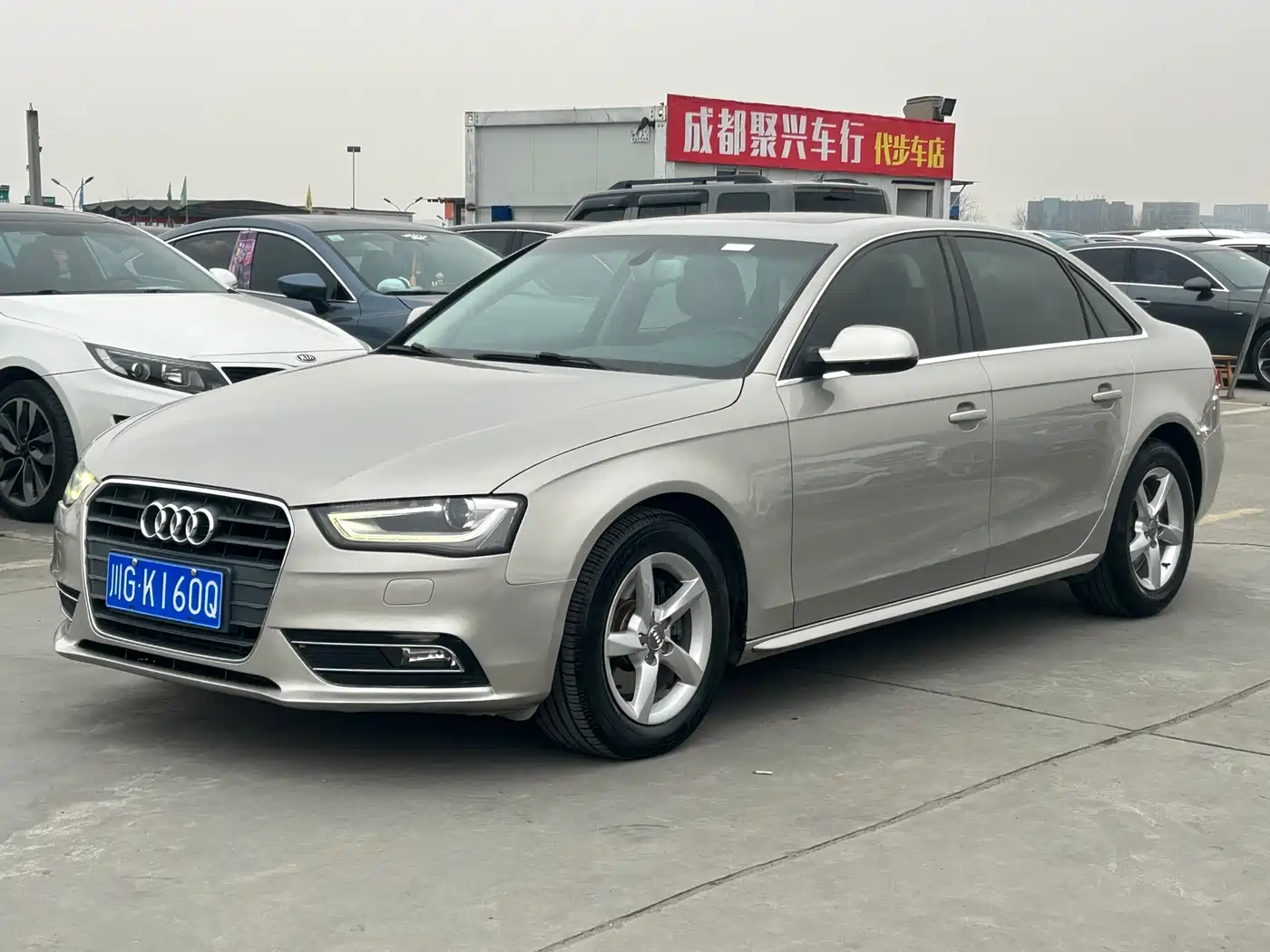 Audi A4L 2015 30 TFSI Auto Comfort