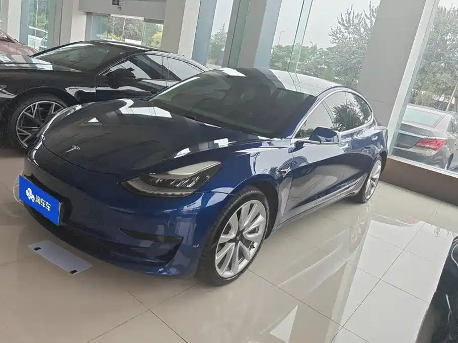 Tesla Model 3 2020