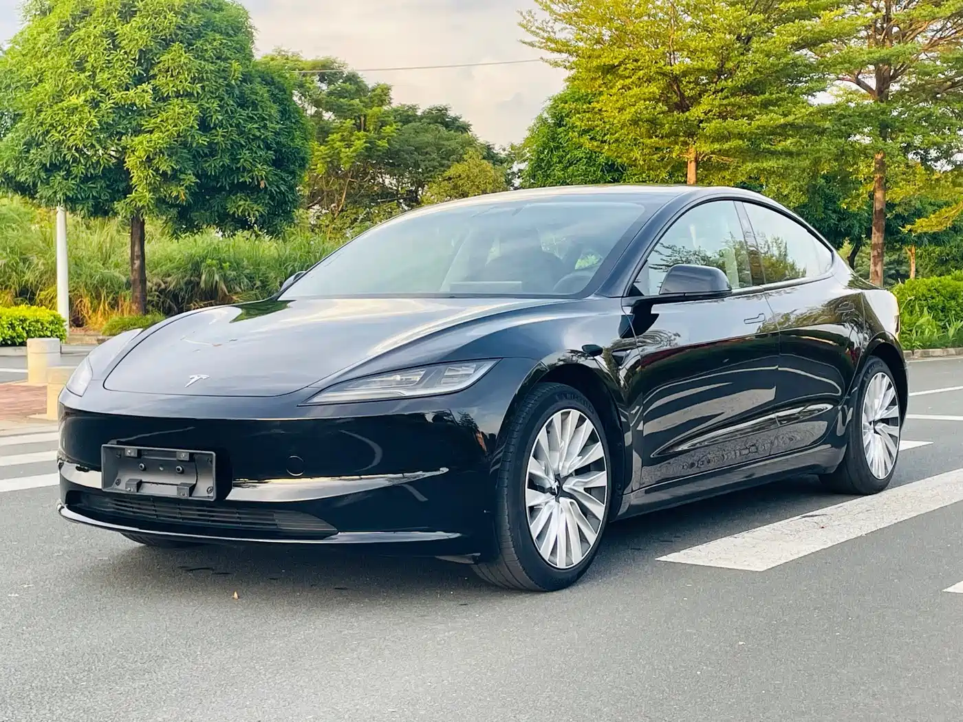 Tesla Model 3 2023