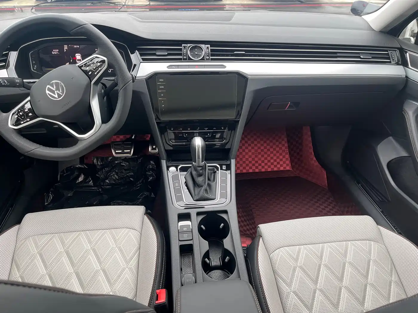 Volkswagen Magotan 2025 Popular Edition 330TSI DSG Luxury фото 17