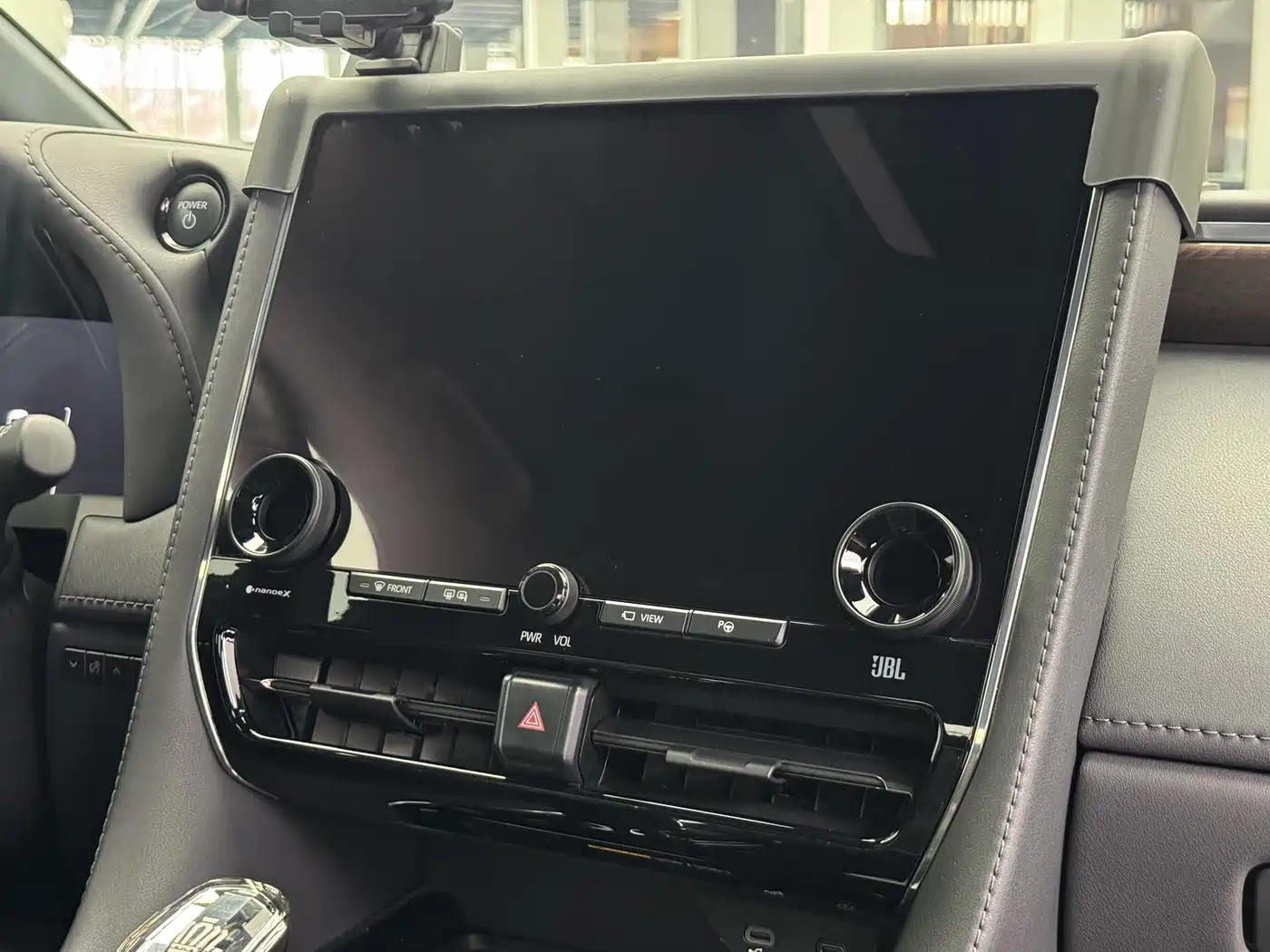 Toyota Vellfire 2024 Crown Hybrid 2.5L Executive Premium Edition фото 15
