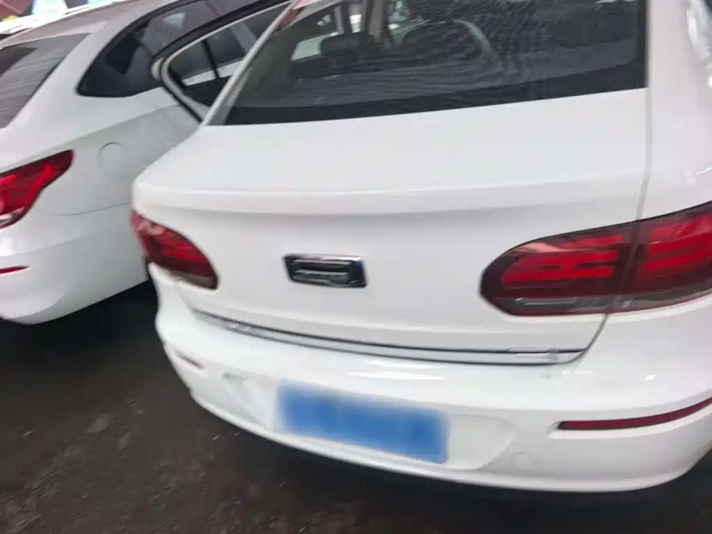 Фото 6 - Qoros 3