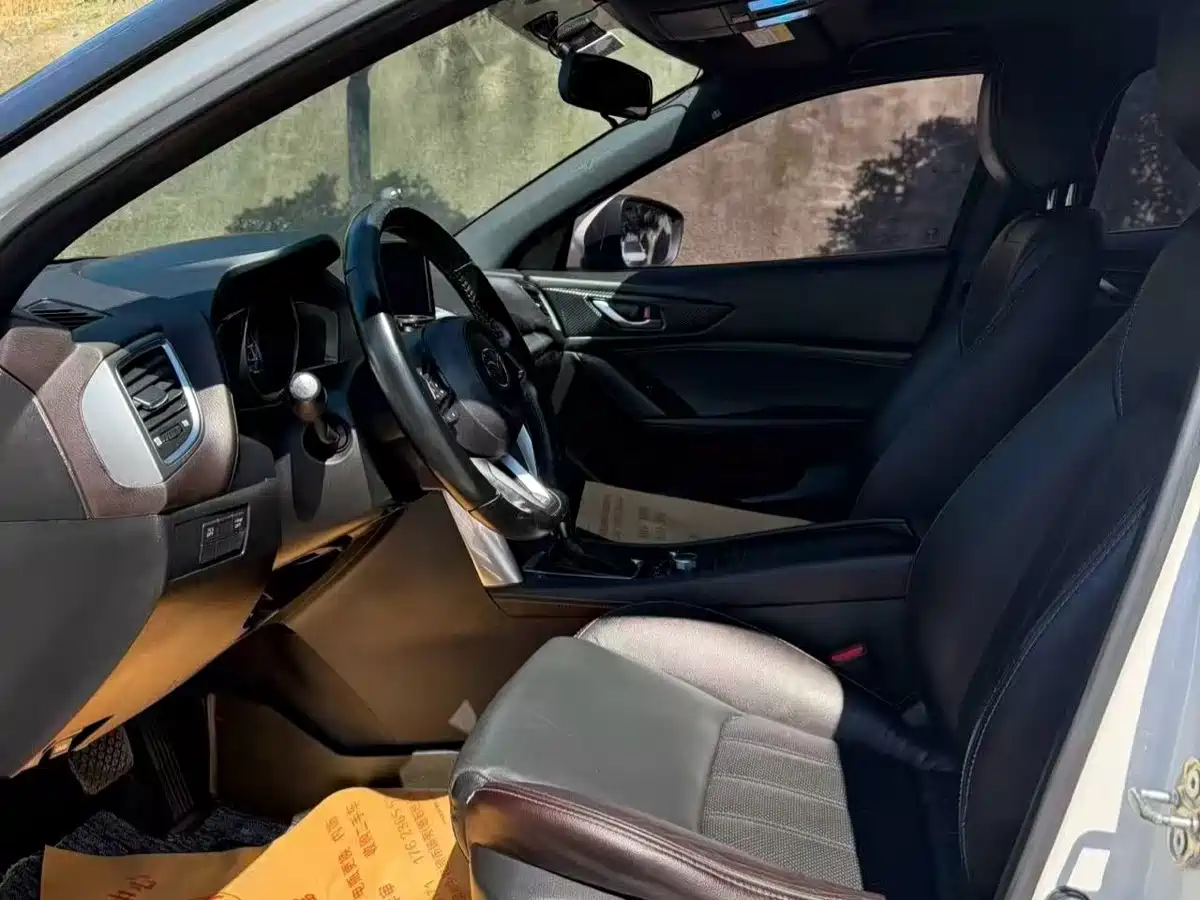 Фото 4 - Mazda CX-4