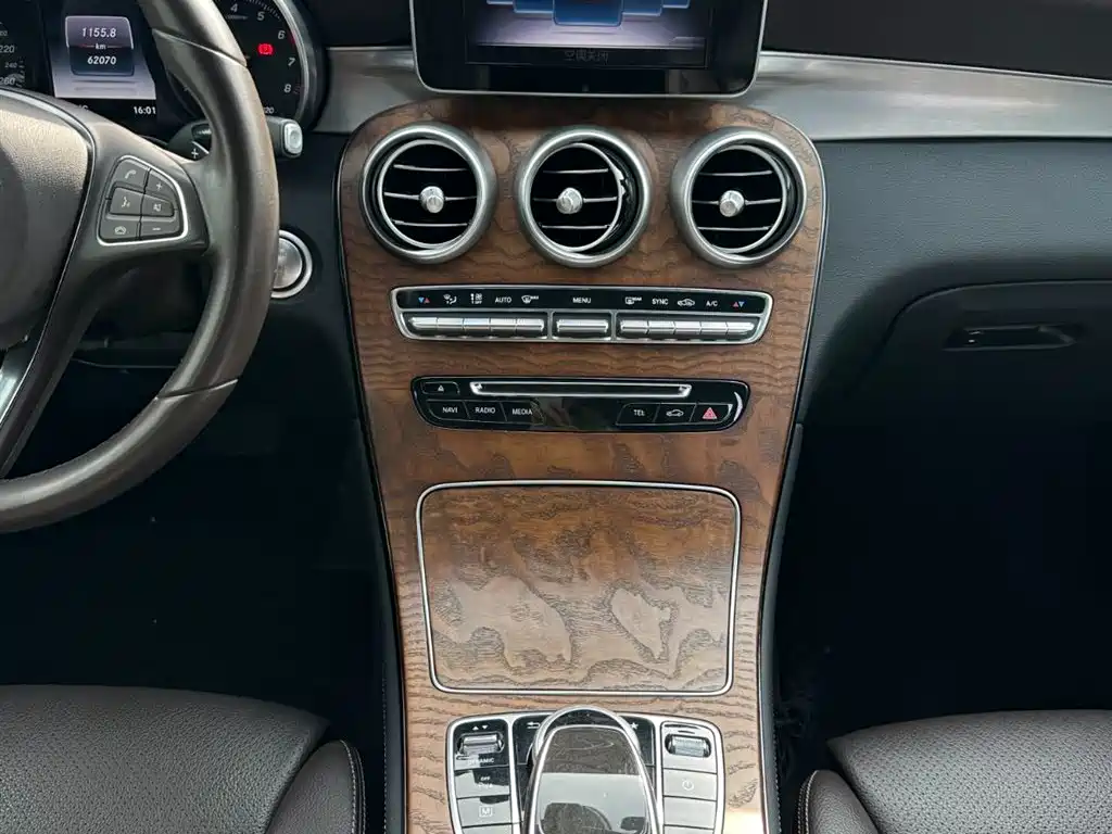Mercedes-Benz GLC 2019 Model GLC 200 L 4MATIC фото 21