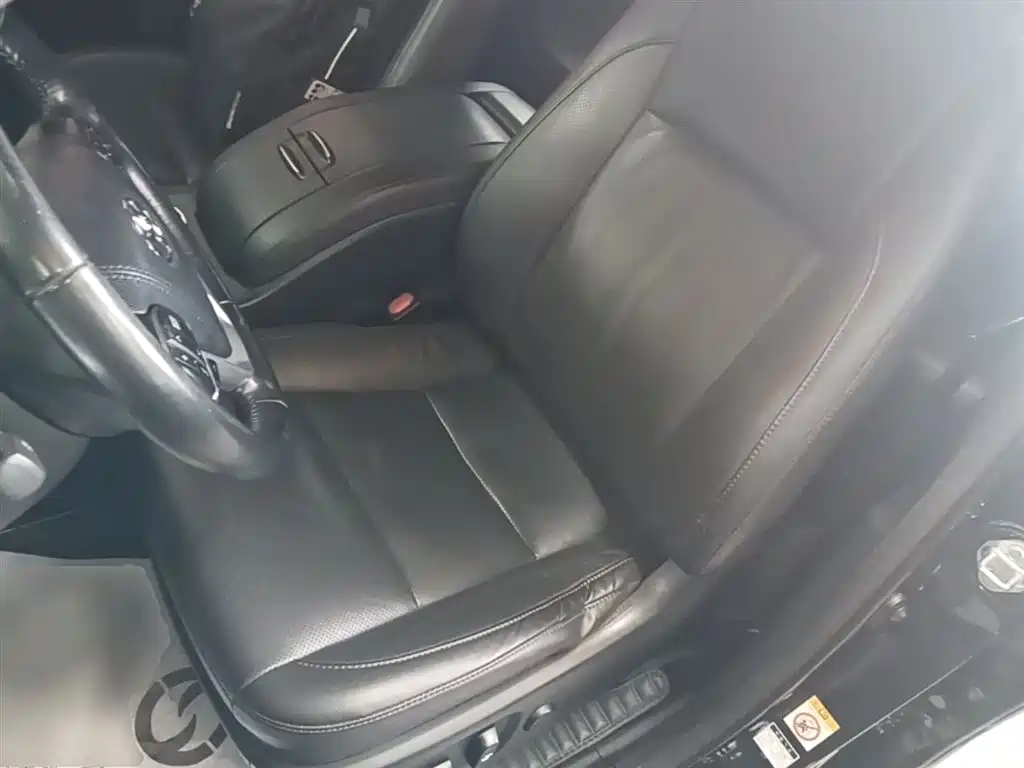 Toyota Highlander 2018 2.0T 4WD Premium 7-seater (China V) фото 15