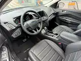 Фото 13 - Ford Kuga