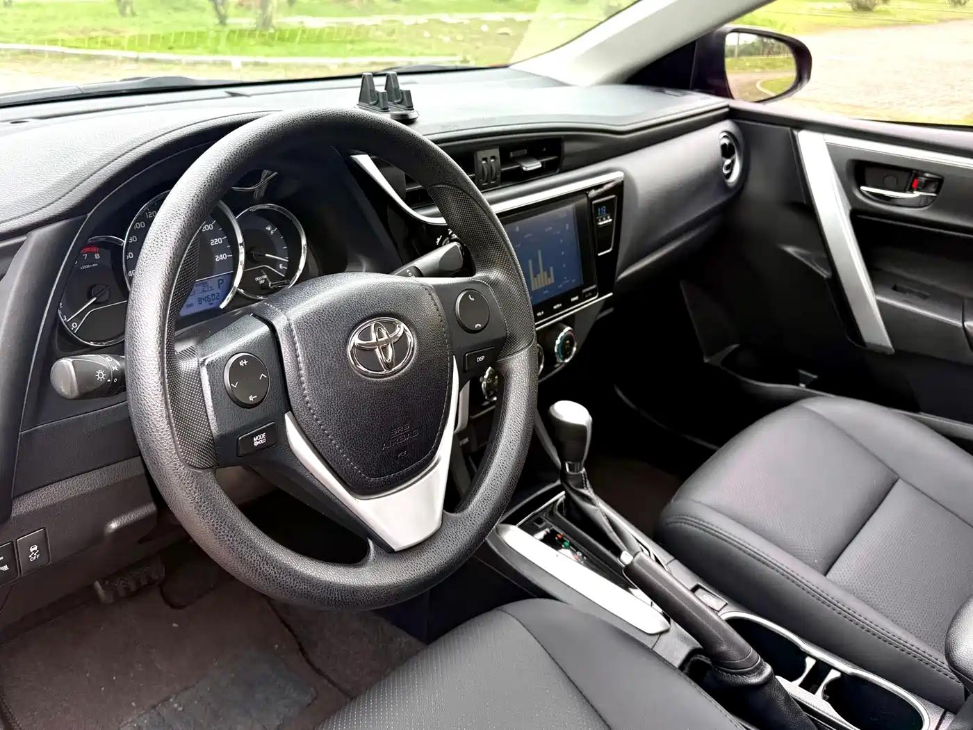 Toyota Levin 2017 Facelift 185T CVT Elite (China V) фото 11