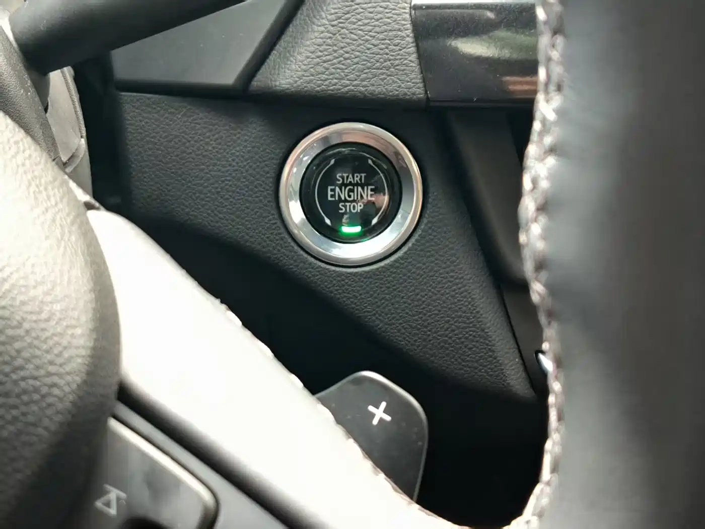 CADILLAC CT4
