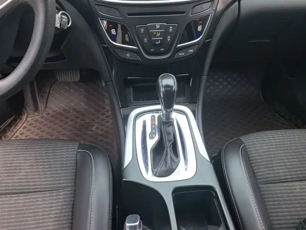 Buick Regal 2015 1.6T Leading Tech Edition фото 14